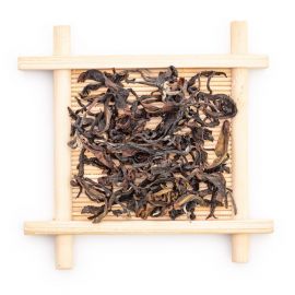 dongfang meiren oolong tea leaves