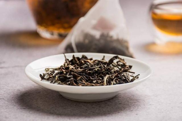 What is Dong Fang Mei Ren Tea?